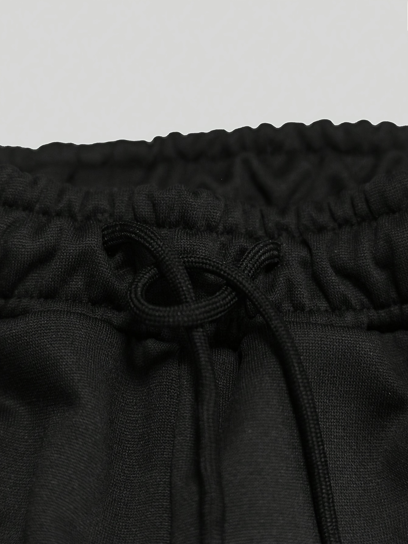 Męskie, oversize'owe szorty w  – Gothic Streetwear Brand recenzja i cena